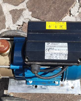 Elettro pompa autoadescante per liquidi