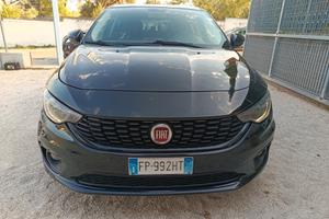 Fiat Tipo 1.6 Mjt S&S 5 porte S-Design