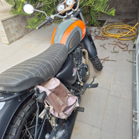 Moto mash scrambler 400
