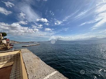 3 LOCALI A NAPOLI
