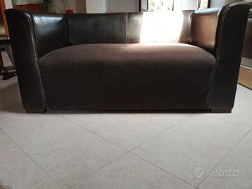 Divanetto 2 posti design moderno pelle e tessuto 