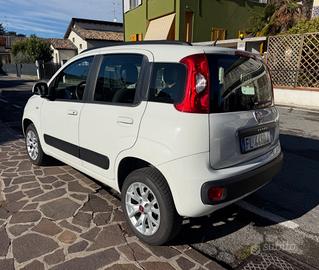 Fiat Panda 0.9 TwinAir Turbo Natural Power Lounge