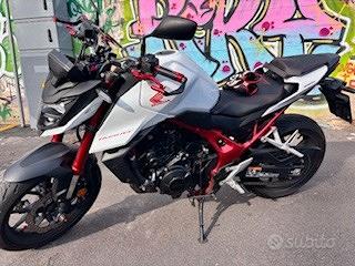 HONDA HORNET 750 2023 – A2 – PARI AL NUOVO