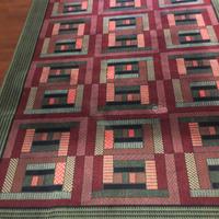 Tappeto con disegno geometrico