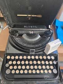 macchina per scrivere Olivetti 
