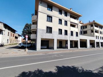 Negozio in centro a Biassono