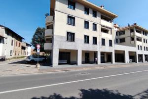 Negozio in centro a Biassono