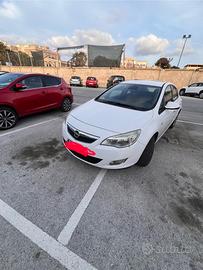 Opel astra J