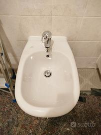 Bidet sospeso Ideal standard con miscelatore