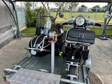 Vespa saidecar PX 150 cc