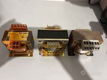 Trasformatori ingresso 220 V e uscite varie