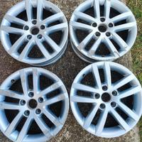 Cerchi in lega Golf 6 R16