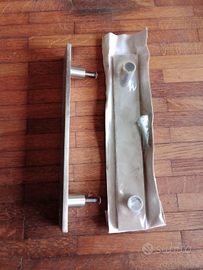 Maniglie porta in acciaio