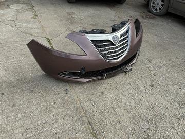 Paraurti anteriore lancia Y anno 2015