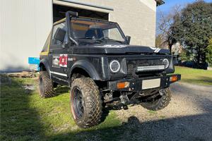 Suzuki samurai