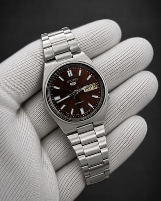 Vinatege Seiko 5 Sport Brown Dial 7009 Day Date