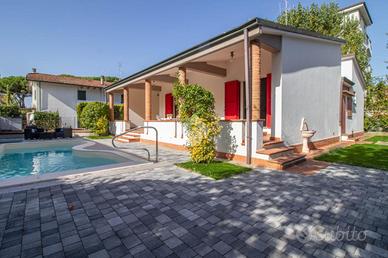 VILLA SINGOLA A RAVENNA