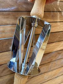 Rullo taglia forme per croissant(professionale)