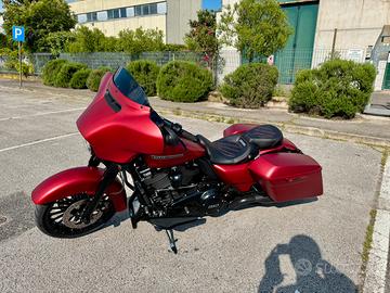 HARLEY DAVIDSON STREET GLIDE 114 SPECIAL
