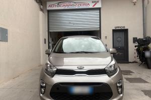 KIA Picanto 1.0 12V 5P X Line (49 kw)