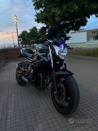 Yamaha xj6