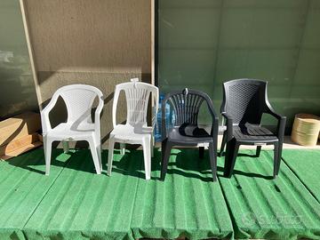 stock di sedie in plastica