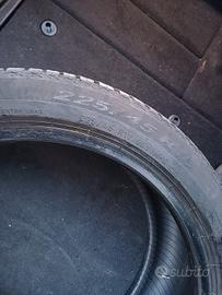 2 pneumatici Pirelli 4 stagioni 225/45 r18