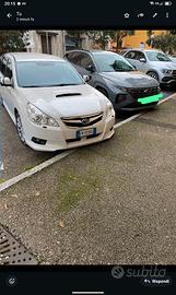 Subaru Legacy con gancio traino