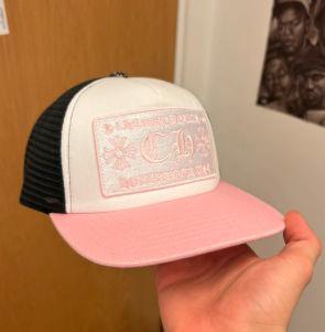 cappello rosa chrome hearts