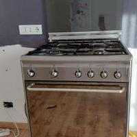 cucina a gas e forno elettrico SMEG