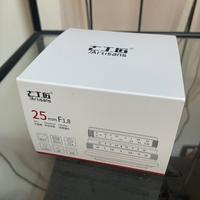 Obiettivi mirrorless Sony attacco E-Mount
