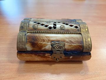 Portagioie in simil legno o osso