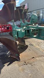 Aratro Trivomere Nardi usato