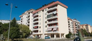 APPARTAMENTO con garage cantina e soffitta