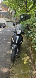 Beverly 400 nero opaco modifiche malossi