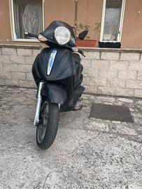Piaggio beverly 500