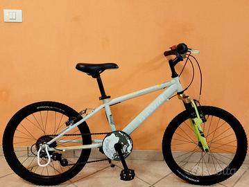 Bici 20" b-twin ammortizzata con marce 