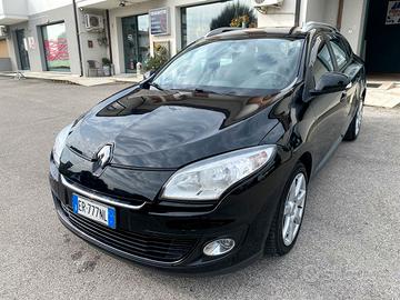 🚗 RENAULT MÉGANE – PRONTA ALL’USO!