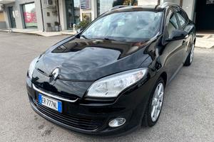 🚗 RENAULT MÉGANE – PRONTA ALL’USO!