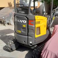 ESCAVATORE Volvo ECR18E