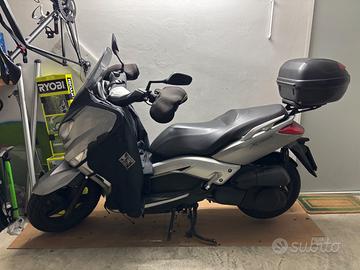 Yamaha xmax 250