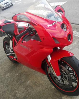 Ducati 999 Superbike Testastretta 2006