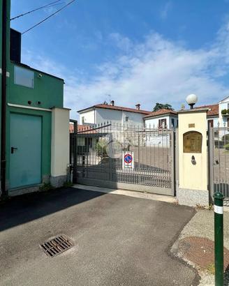 BOX A RIVOLI