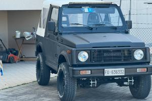 Suzuki samurai sj413