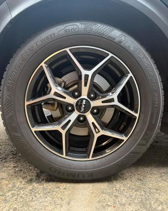 Cerchi MAK Epica 17” gommati Kumho invernali