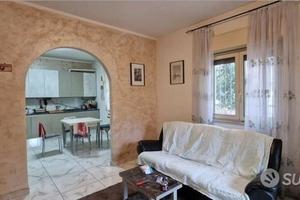 Appartamento 4 vani con garage a Riposto