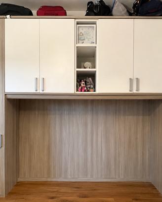 Armadio a ponte Colombini 243 cm bianco e rovere