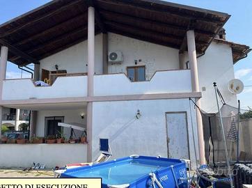 Immobile in asta di 331 m² con 4 locali e box auto
