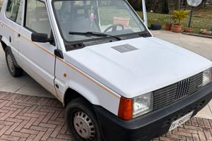 FIAT PANDA 900