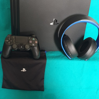 Sony ps4 pro modello cuh-7016b perfetta come nuova